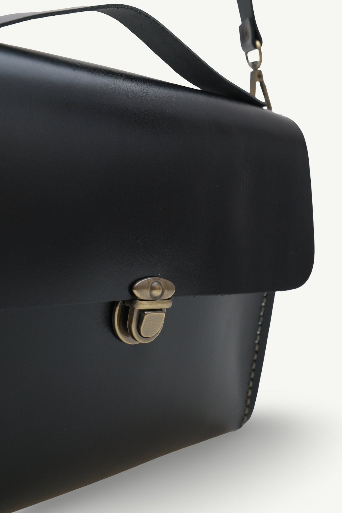 Hakiki Deri Kadın Çanta - KK22016